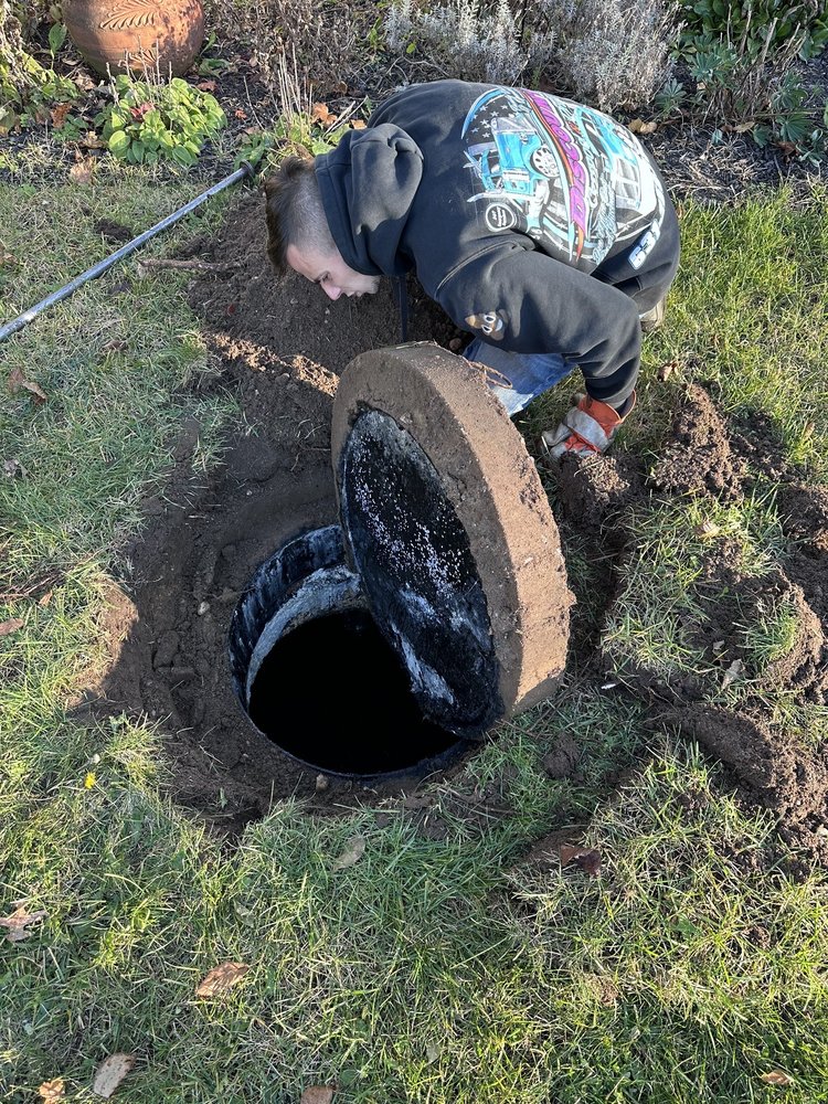 Slide of Discount Cesspool And Drain