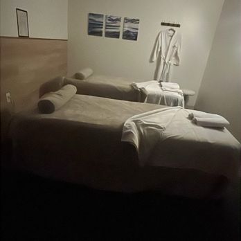Cheery Spa - Couples massage bed - Day Spas Near Me - Parker, Colorado