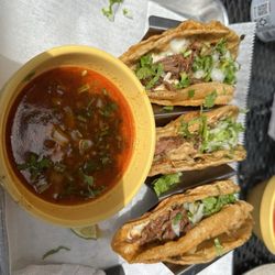El Gran Tako - Birria tacos
