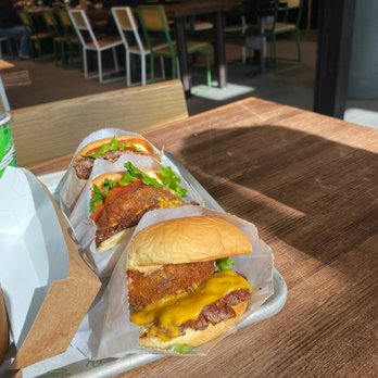 Shake Shack 6201 Hollywood - Hollywood & Gower - Shack stack - Burgers Near Me - Los Angeles, California Shake Shack 6201 Hollywood - Hollywood & Gower - Shack stack - Burgers Near Me - Los Angeles, California