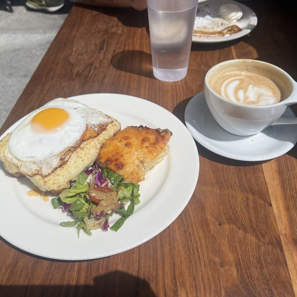 Le Coffee Shop - Breakfast & Brunch Near Me - Temecula, California Le Coffee Shop - Breakfast & Brunch Near Me - Temecula, California
