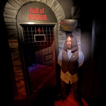 Louis Tussaud's Waxworks - Museums Near Me - Niagara Falls, Ontario Louis Tussaud's Waxworks - Museums Near Me - Niagara Falls, Ontario