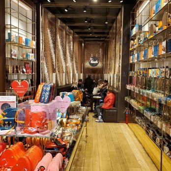 Venchi - Chocolatiers & Shops Near Me - New York, New York Venchi - Chocolatiers & Shops Near Me - New York, New York