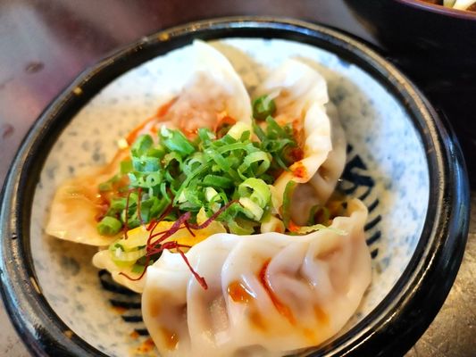 AGU Ramen - Ward Centre by null