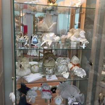White Dove - Decorated favors of all kinds from satin to lace to burlap - Bridal Near Me - Glenview, Illinois White Dove - Decorated favors of all kinds from satin to lace to burlap - Bridal Near Me - Glenview, Illinois