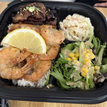 Howzit Hawaiian Kitchen - Combo with galbi and shrimp - Hawaiian Near Me - Schertz, Texas Howzit Hawaiian Kitchen - Combo with galbi and shrimp - Hawaiian Near Me - Schertz, Texas