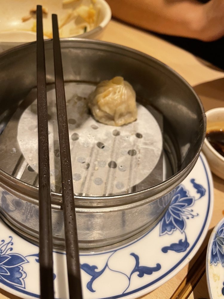 Lon Men's Noodle House