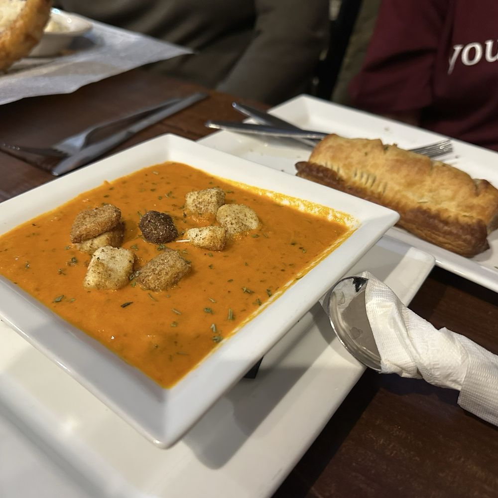 Friar Tuck - Tomato Basil Bisque and Sausage Roll - British Near Me - Clermont, Florida