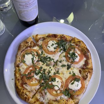 Milano Cafe - Margherita Pizza - Italian Near Me - Austin, Texas