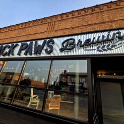 Black Paws Brewing