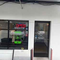 LifeLine Repairs - Main entrance