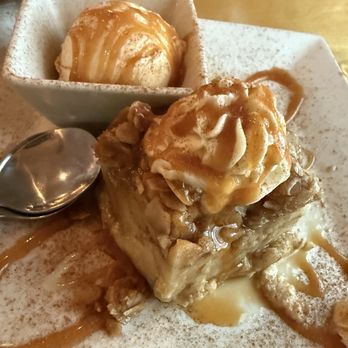 Backwoods Crossing - Bread pudding - Southern Near Me - Tallahassee, Florida