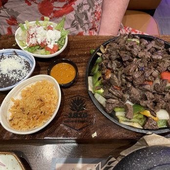 1810 Tacos y Tequila - Steak fajitas - Mexican Near Me - Jacksonville Beach, Florida 1810 Tacos y Tequila - Steak fajitas - Mexican Near Me - Jacksonville Beach, Florida