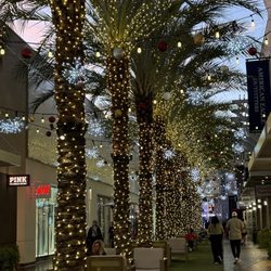 Desert Ridge Marketplace - View of center