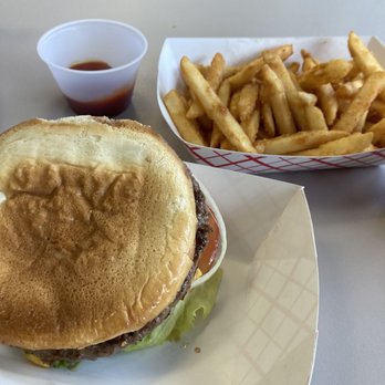 The Cafe Pangborn - Cheese Burger, with delicious fries - Sandwiches Near Me - East Wenatchee, Washington The Cafe Pangborn - Cheese Burger, with delicious fries - Sandwiches Near Me - East Wenatchee, Washington