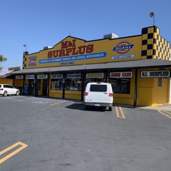 M & I Surplus - Front entrance (Feb 2023)