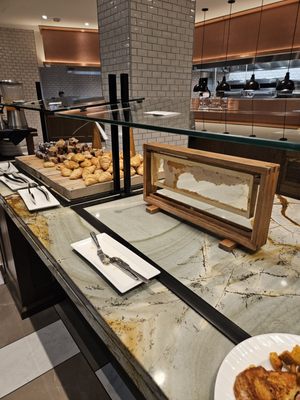 Copper Table by null