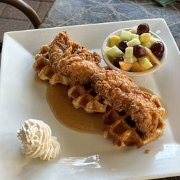 Sweet Hot Fried Chicken & Waffles Sweet Hot Fried Chicken & Waffles