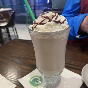 Wahlburgers - Milkshake - American Near Me - Mashantucket, Connecticut