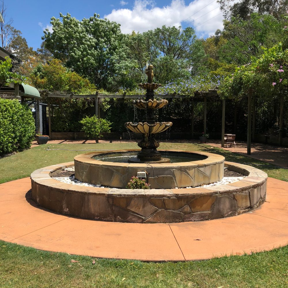 Gemelli Estate - Beautiful fountain - Hotels Near Me - Pokolbin, NSW