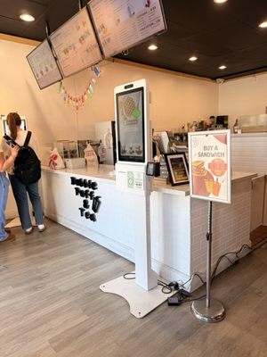 Bubble Puff & Tea Cafe by null