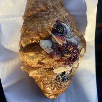 Beans and Bubbles - Berry croissant - Coffee & Tea Near Me - Melissa, Texas Beans and Bubbles - Berry croissant - Coffee & Tea Near Me - Melissa, Texas