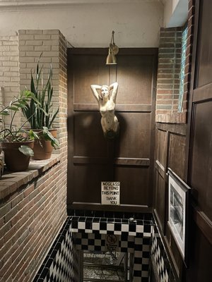 The Schvitz Health Club by null