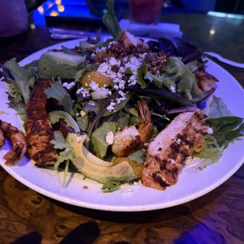 Aquarium Restaurant - Blackened chicken and shrimp salad - Seafood Near Me - Nashville, Tennessee Aquarium Restaurant - Blackened chicken and shrimp salad - Seafood Near Me - Nashville, Tennessee