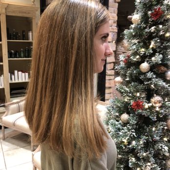 Coiffure D’Elegance - Sunkist Balayage with a haircut and blow dry. @rhawnierae - Hair Salons Near Me - Houston, Texas Coiffure D’Elegance - Sunkist Balayage with a haircut and blow dry. @rhawnierae - Hair Salons Near Me - Houston, Texas