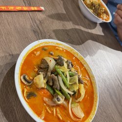 Red Dragon Chinese Cuisine - Lemongrass soup