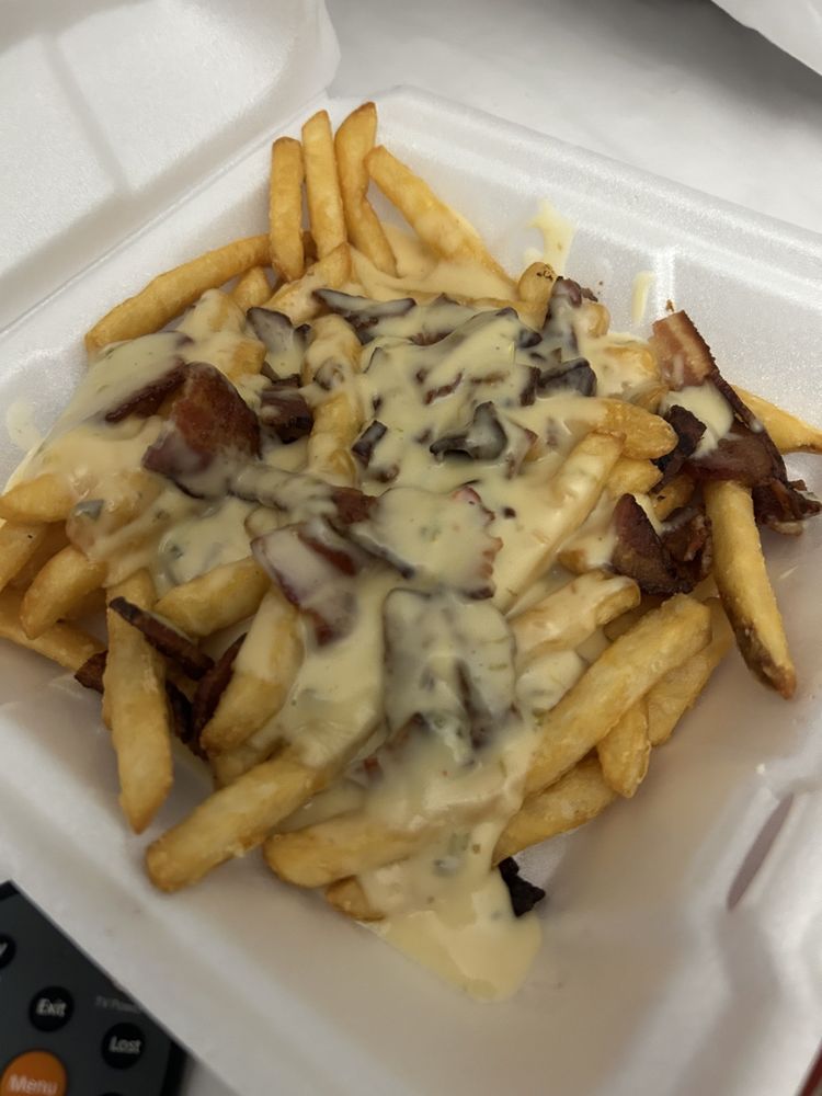 BORDERTOWN BAR & GRILL Updated September 2024 12 Photos & 11