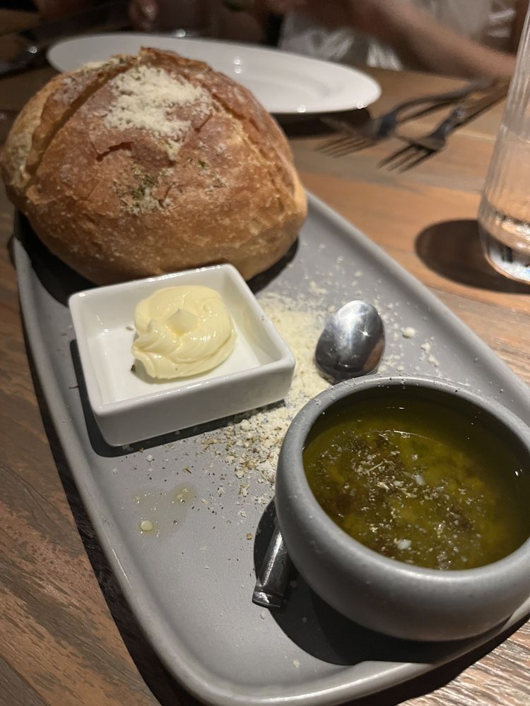 OLIVA Updated November 2024 27 Photos 408 W St Clair Ave