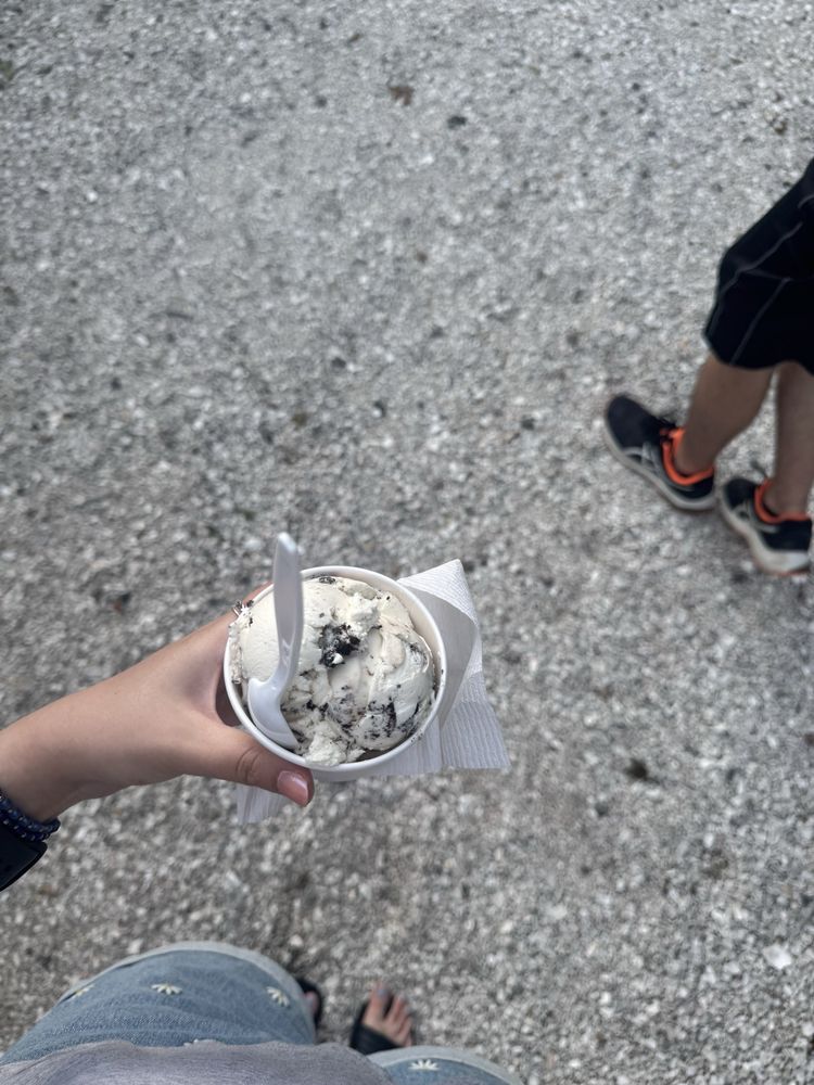 Smitty's Homemade Ice Cream Logo