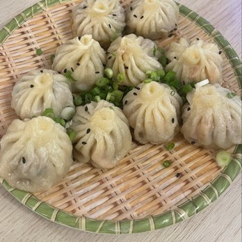 Dumpling World - Pan-Fried Thumb Bun - Pork & Scallion (10) - Dim Sum Near Me - Houston, Texas Dumpling World - Pan-Fried Thumb Bun - Pork & Scallion (10) - Dim Sum Near Me - Houston, Texas