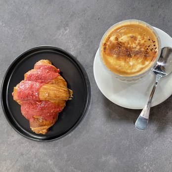 Holos Coffee - Guava croissant and short cream latte - Coffee & Tea Near Me - Artesia, California
