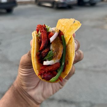 El Tacontento - Al Pastor Taco. Dinner 5/19/2026 - Tacos Near Me - Montebello, California El Tacontento - Al Pastor Taco. Dinner 5/19/2026 - Tacos Near Me - Montebello, California