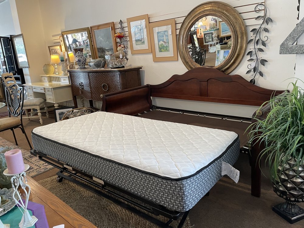 PAT’S HOME CONSIGNMENT Updated September 2024 1704 W Bay Dr, Largo