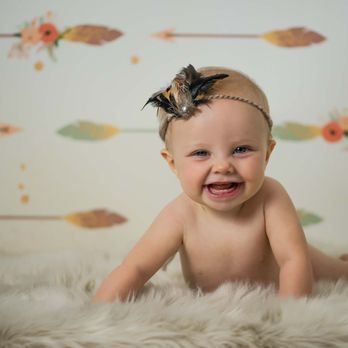 Mariel Hensley Photography - Tummy time milestone session - Session Photography Near Me - Klamath Falls, Oregon Mariel Hensley Photography - Tummy time milestone session - Session Photography Near Me - Klamath Falls, Oregon
