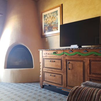 Buffalo Thunder Casino - Living room - Casinos Near Me - Santa Fe, New Mexico Buffalo Thunder Casino - Living room - Casinos Near Me - Santa Fe, New Mexico