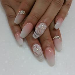 Ask for Anith if you're really picky with nails design and shape