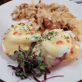 Lady C’s - Classic egg benedict - Breakfast & Brunch Near Me - Tarzana, California Lady C’s - Classic egg benedict - Breakfast & Brunch Near Me - Tarzana, California