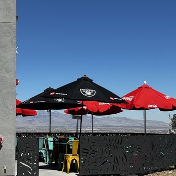 Griddlecakes - Outside patio - Breakfast & Brunch Near Me - Henderson, Nevada