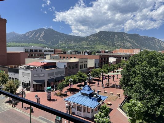 Avanti Food and Beverage Boulder by null