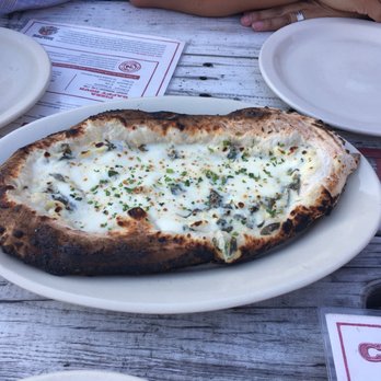 Cane Rosso - Wine Bars Near Me - Carrollton, Texas