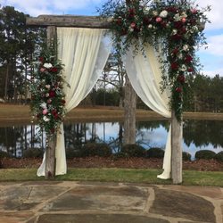 Doris Tanner's Flowers - Weddings!  Indoors or out!  We can help make it beautiful and memorable!