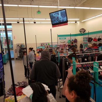 dd's DISCOUNTS - Women's Clothing Near Me - Delano, California