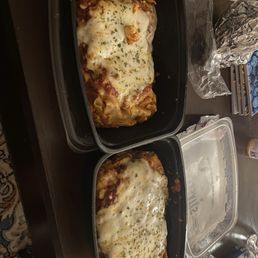Difference in the two lasagnas, I did cut a piece off of the one not fully covered in cheese. Difference in the two lasagnas, I did cut a piece off of the one not fully covered in cheese.