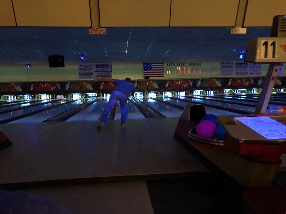 VALLEY BOWL CLOSED 10 Photos 3212 20th Ave, Valley, Alabama