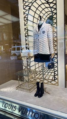 LOUIS VUITTON - Updated October 2026 - 10 Photos - 56 Queen Street