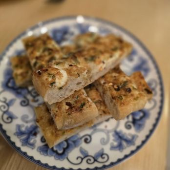 REVUE - Garlic bread - Italian Near Me - Austin, Texas REVUE - Garlic bread - Italian Near Me - Austin, Texas